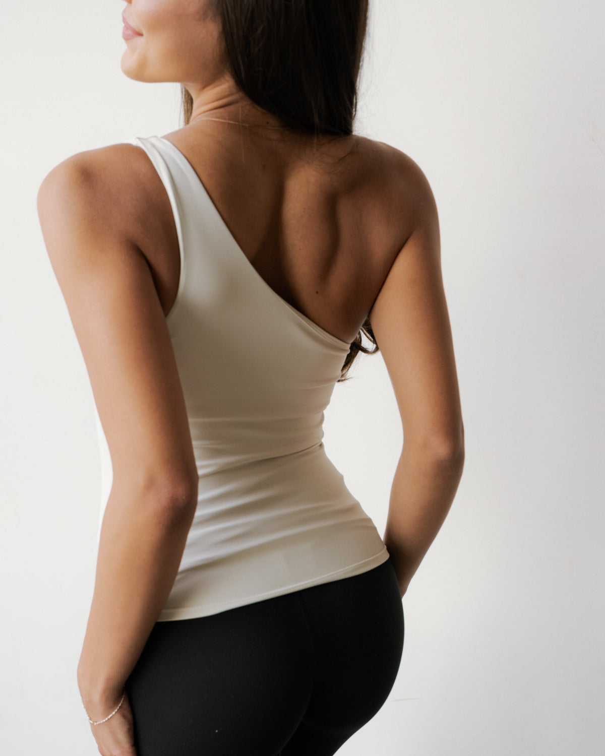 Asym One-Shoulder Sports Bra | Base Milk